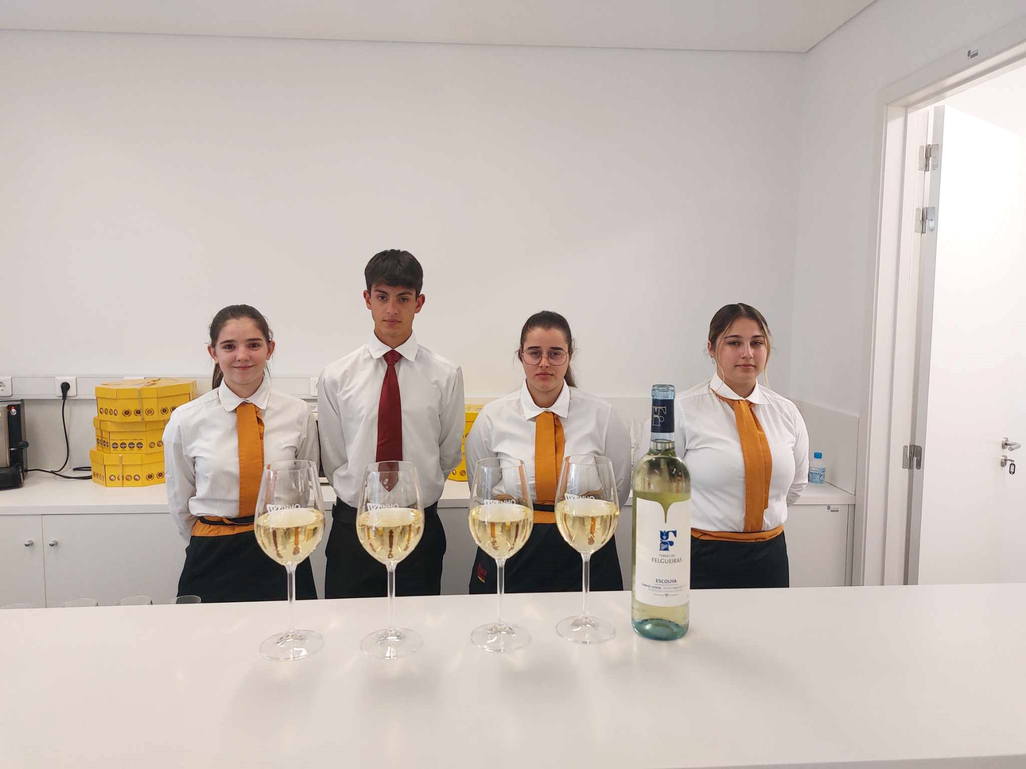 Alunos de Restaurante/Bar organizaram e serviram Verde de Honra